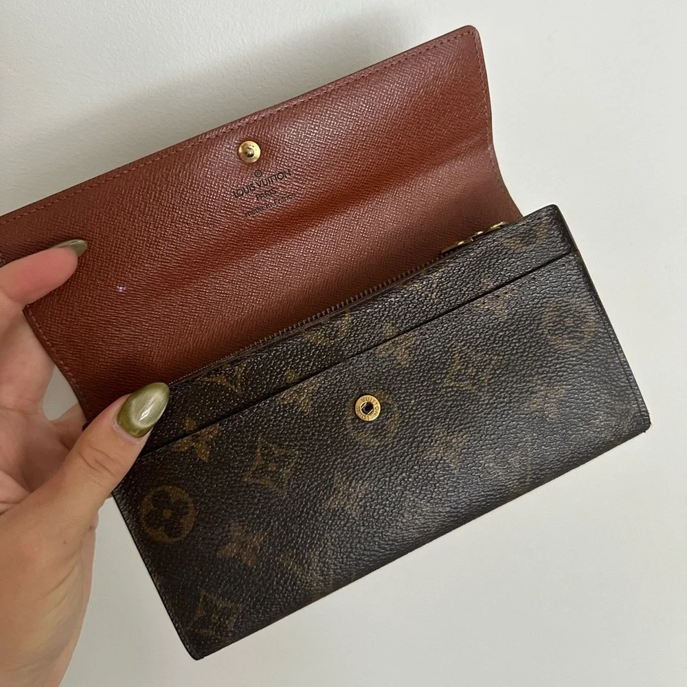Louis Vuitton Sarah Wallet Monogram Canvas – EUC